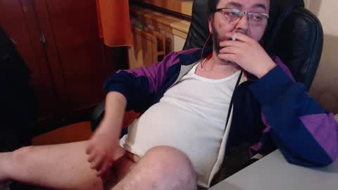 Max online show from 5, 1, 2025