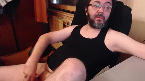 Max online show from 18, 10, 2025