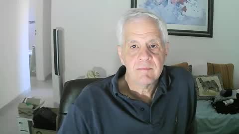 Snapshot of max_2017 chatting on 23, 12, 2024 max_2017 online show from 23, 12, 2024