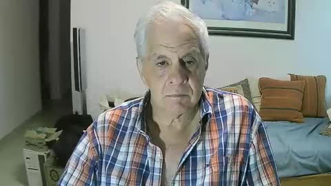 Snapshot of max_2017 chatting on 3, 1, 2025 max_2017 online show from 3, 1, 2025