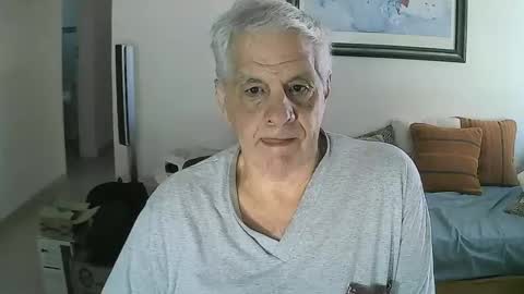 Snapshot of max_2017 chatting on 3, 1, 2025 max_2017 online show from 3, 1, 2025