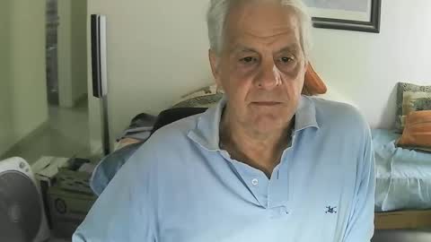 Snapshot of max_2017 chatting on 20, 1, 2025 max_2017 online show from 20, 1, 2025