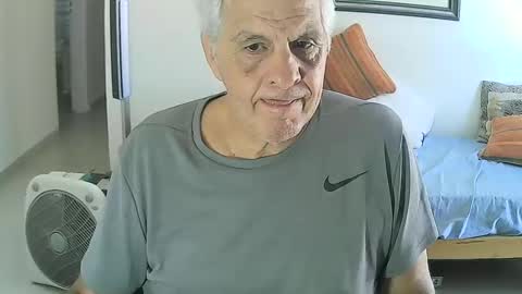 Snapshot of max_2017 chatting on 24, 1, 2025 max_2017 online show from 24, 1, 2025