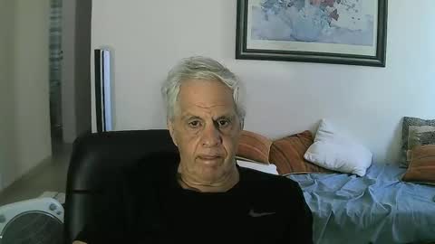 Snapshot of max_2017 chatting on 27, 1, 2025 max_2017 online show from 27, 1, 2025