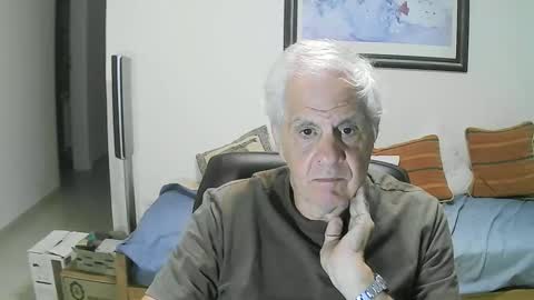 Snapshot of max_2017 chatting on 3, 2, 2025 max_2017 online show from 3, 2, 2025