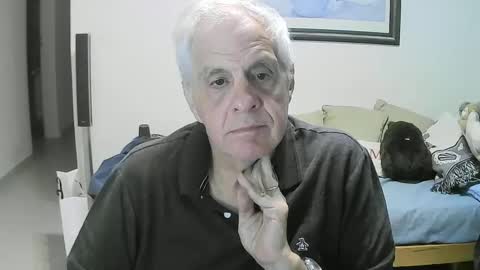 Snapshot of max_2017 chatting on 2, 10, 2025 max_2017 online show from 2, 10, 2025