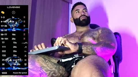 Snapshot of max__prada chatting on 31, 10, 2025 max__prada online show from 31, 10, 2025