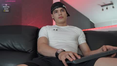 Snapshot of max_cortes1_ chatting on 23, 1, 2025 60 OFF ON MY OF ONLY FOR TODAY online show from 23, 1, 2025