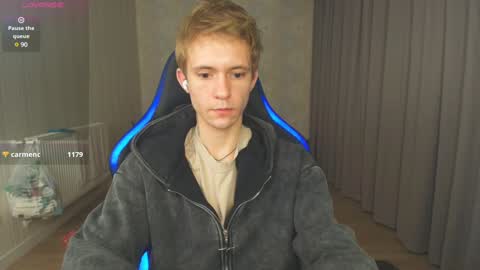 Snapshot of max_gen chatting on 21, 12, 2024 Max Gen with tats 24years And Ethan without tats 20 years online show from 21, 12, 2024