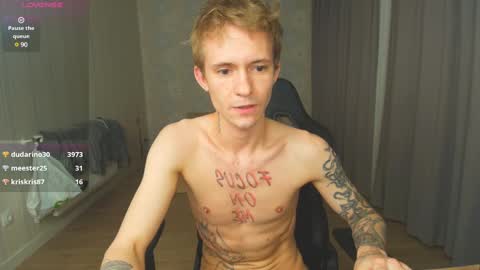 Snapshot of max_gen chatting on 28, 12, 2024 Max Gen with tats 24years And Ethan without tats 20 years online show from 28, 12, 2024