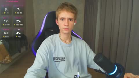 Snapshot of max_gen chatting on 8, 1, 2025 Max Gen with tats 24years And Ethan without tats 20 years online show from 8, 1, 2025