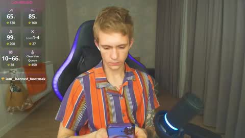 Snapshot of max_gen chatting on 10, 1, 2025 Max Gen with tats 24years And Ethan without tats 20 years online show from 10, 1, 2025