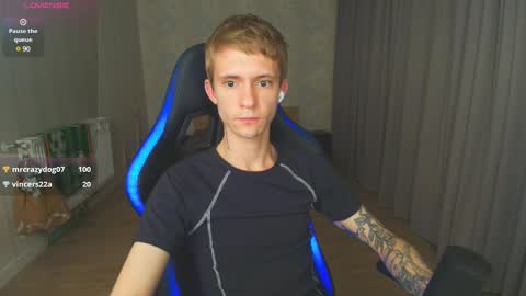 Snapshot of max_gen chatting on 13, 1, 2025 Max Gen with tats 24years And Ethan without tats 20 years online show from 13, 1, 2025