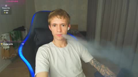 Snapshot of max_gen chatting on 15, 1, 2025 Max Gen with tats 24years And Ethan without tats 20 years online show from 15, 1, 2025