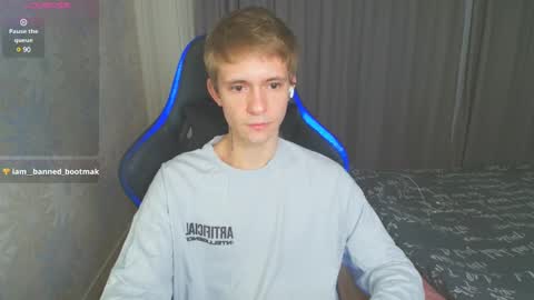 Snapshot of max_gen chatting on 28, 1, 2025 Max Gen with tats 24years And Ethan without tats 20 years online show from 28, 1, 2025