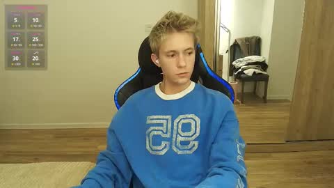 Snapshot of max_gen chatting on 17, 3, 2026 Max Gen with tats 24years And Ethan without tats 20 years online show from 17, 3, 2026