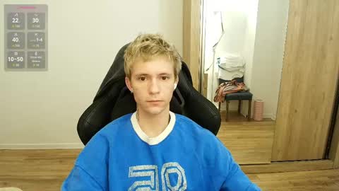 Snapshot of max_gen chatting on 24, 3, 2026 Max Gen with tats 24years And Ethan without tats 20 years online show from 24, 3, 2026