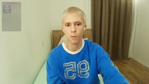 Snapshot of max_gen chatting on 3, 4, 2026 Max Gen with tats 24years And Ethan without tats 20 years online show from 3, 4, 2026