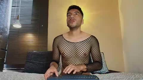 Snapshot of max_hornye chatting on 25, 2, 2026 Max Hornye online show from 25, 2, 2026