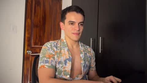 Snapshot of max_lancaster chatting on 5, 3, 2025 Max Lancaster online show from 5, 3, 2025