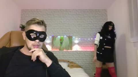 Snapshot of max_mila_888 chatting on 10, 9, 2025 Max Aliya online show from 10, 9, 2025