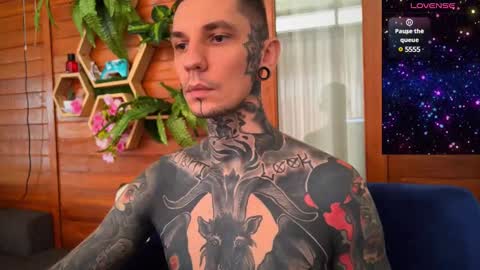 Snapshot of max_reaves chatting on 22, 12, 2024 online show from 22, 12, 2024