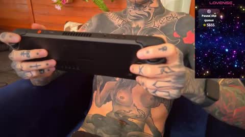 Snapshot of max_reaves chatting on 27, 12, 2024 online show from 27, 12, 2024