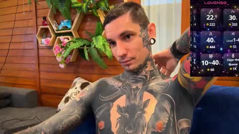 Snapshot of max_reaves chatting on 2, 1, 2025 online show from 2, 1, 2025