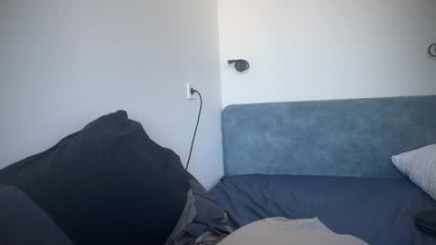 Snapshot of max_reaves chatting on 30, 1, 2025 online show from 30, 1, 2025