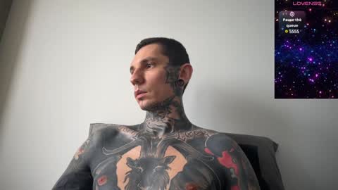 Snapshot of max_reaves chatting on 8, 2, 2025 online show from 8, 2, 2025