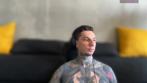 Snapshot of max_reaves chatting on 22, 9, 2025 online show from 22, 9, 2025