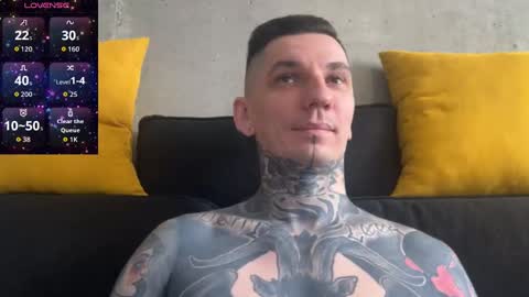 Snapshot of max_reaves chatting on 10, 11, 2025 online show from 10, 11, 2025