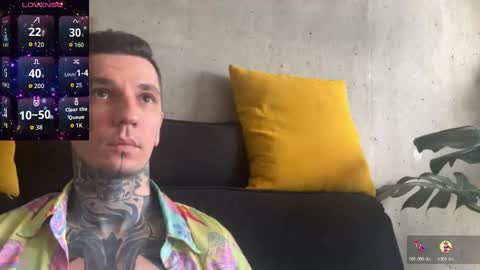 Snapshot of max_reaves chatting on 22, 11, 2025 online show from 22, 11, 2025