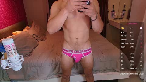 Snapshot of max_russell chatting on 9, 12, 2024 Former Porn Star online show from 9, 12, 2024