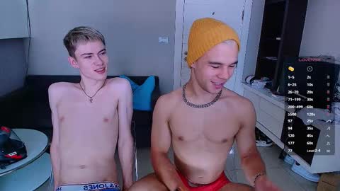 Snapshot of max_russell chatting on 17, 2, 2025 Former Porn Star online show from 17, 2, 2025