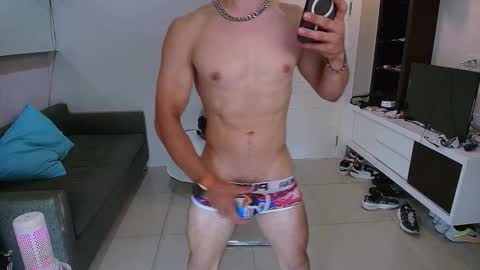 Snapshot of max_russell chatting on 8, 3, 2025 Former Porn Star online show from 8, 3, 2025