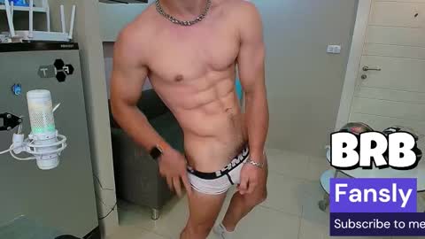 Snapshot of max_russell chatting on 21, 11, 2025 Former Porn Star online show from 21, 11, 2025