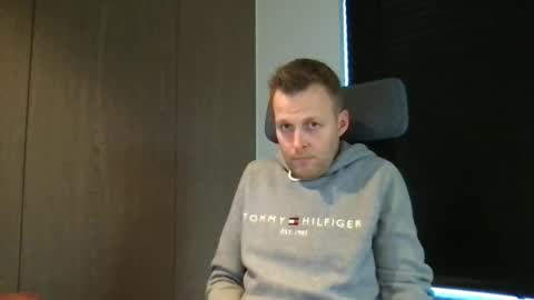 Snapshot of max_straight_1 chatting on 28, 1, 2025 Max take off clothes online show from 28, 1, 2025