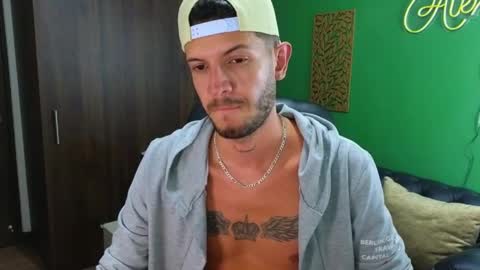 Snapshot of max_tayloor chatting on 5, 12, 2024 Max Taylor online show from 5, 12, 2024