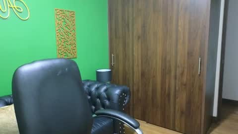 Snapshot of max_tayloor chatting on 26, 12, 2024 Max Taylor online show from 26, 12, 2024