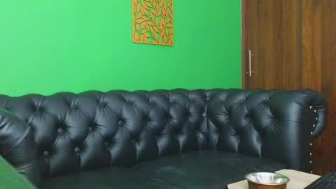 Snapshot of max_tayloor chatting on 20, 1, 2025 Max Taylor online show from 20, 1, 2025