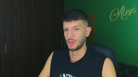 Snapshot of max_tayloor chatting on 18, 2, 2025 Max Taylor online show from 18, 2, 2025