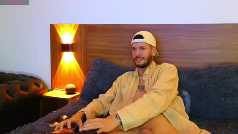 Snapshot of max_tayloor chatting on 1, 3, 2025 Max Taylor online show from 1, 3, 2025