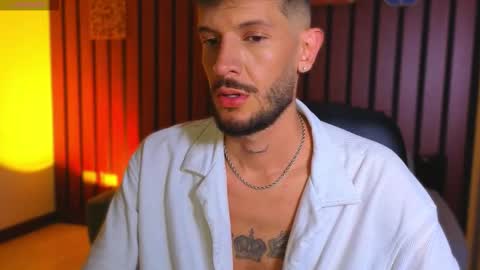 Snapshot of max_tayloor chatting on 24, 10, 2025 Max Taylor online show from 24, 10, 2025