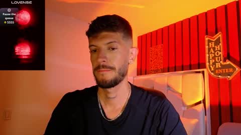 Snapshot of max_tayloor chatting on 6, 11, 2025 Max Taylor online show from 6, 11, 2025