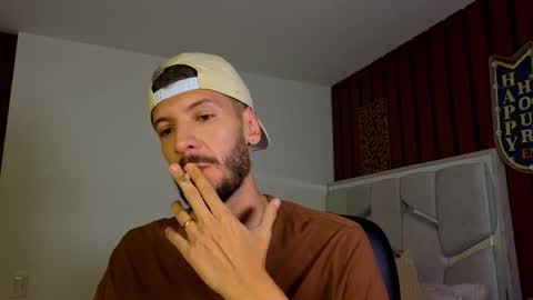 Snapshot of max_tayloor chatting on 18, 11, 2025 Max Taylor online show from 18, 11, 2025