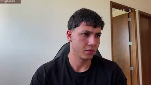 Snapshot of max_valiant1 chatting on 20, 6, 2026 max_valiant1 online show from 20, 6, 2026