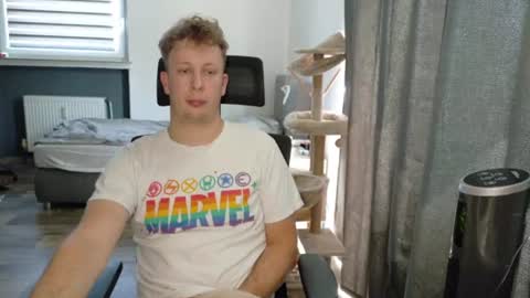 maxboner94 online show from 24, 6, 2026