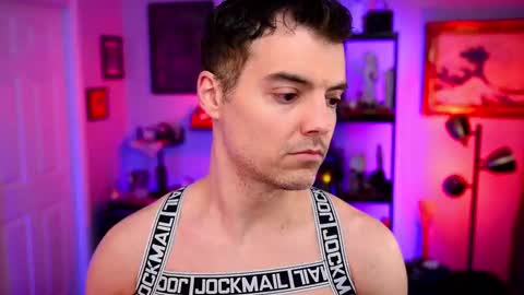 Snapshot of maxhughes chatting on 8, 11, 2025 Max Hughes online show from 8, 11, 2025