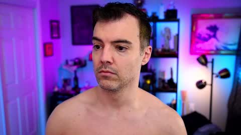 Snapshot of maxhughes chatting on 23, 11, 2025 Max Hughes online show from 23, 11, 2025